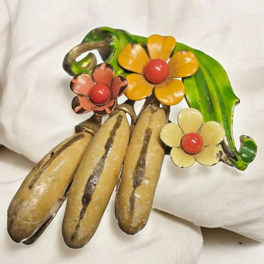 Selini Brooch 3d Banana Flower Tropical Fruit Selro Enamel Metal Pin Signed